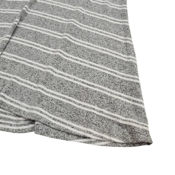 Coldwater Creek Hacci Top Women's Medium Petite Gray Knit Striped Crew Thermal L - Picture 2 of 6